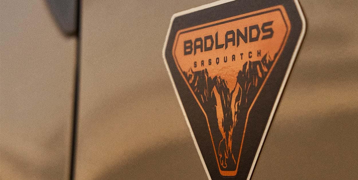 The 2022 Ford™ Bronco™ SUV 4 Door equips responsive dampers for offroad control and stability