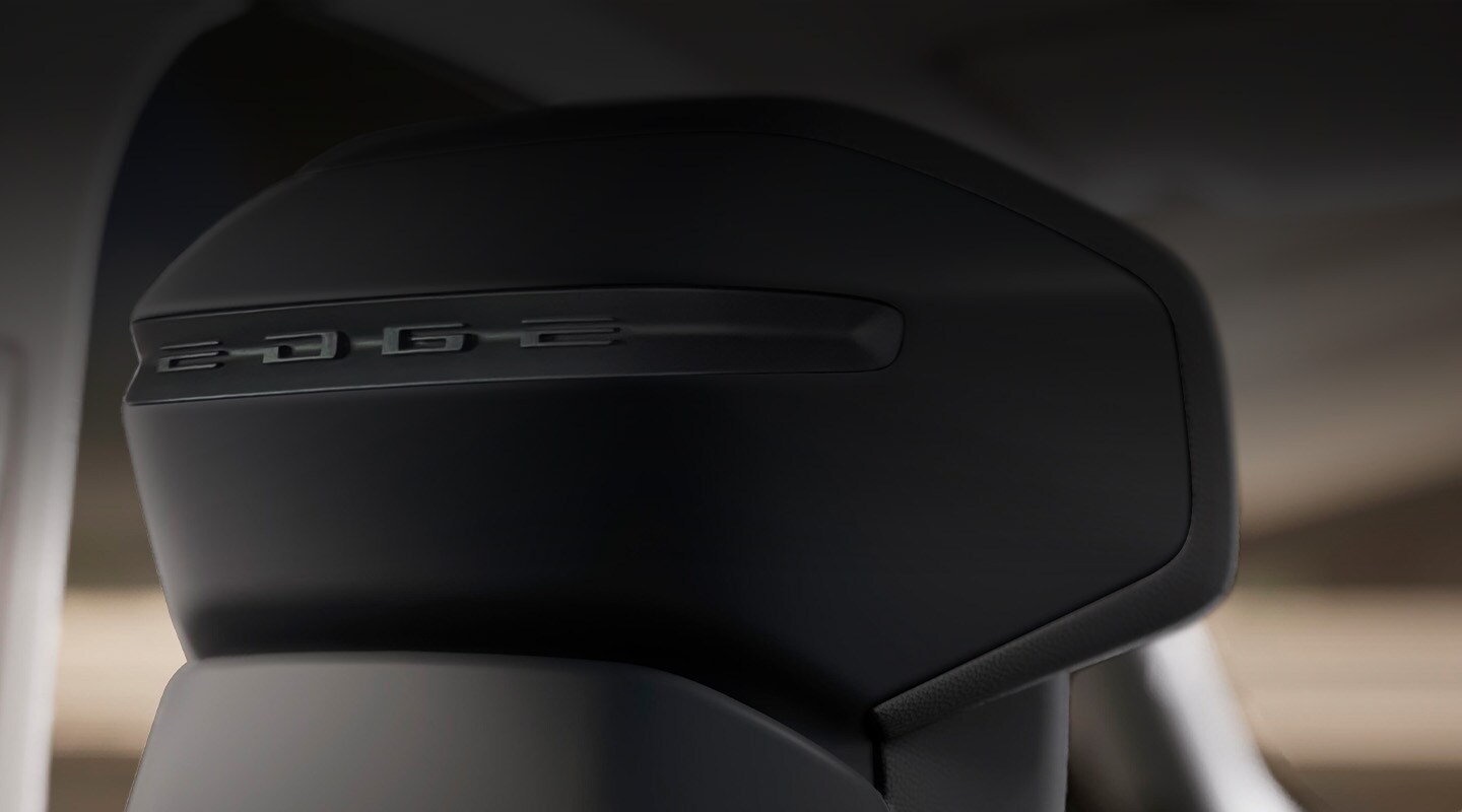 Ford™ Edge™ 2026 allows plotting routes with GPS, measuring performance, and controlling functions