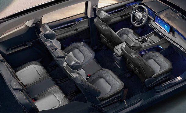 Ford™ Edge™ 2026 allows for maneuvers in the city and on the highway with better visibility