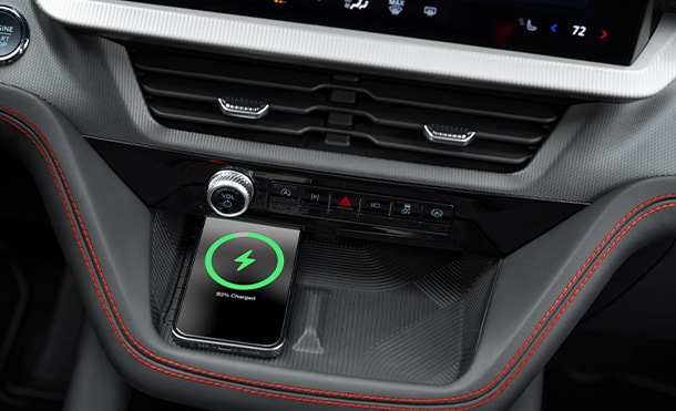 Discover the Wireless Charging Base equipped in 2025 Explorer®