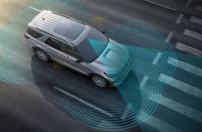 Discover the Headlight Assist with Automatic High Beam equipped on the 2025 Explorer®