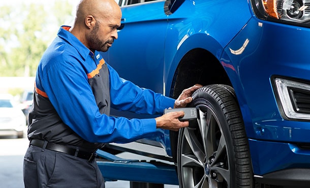 Conoce Consejos sobre el Cuidado y Mantenimiento de las Gomas de tu Vehículo Ford. ¡Descúbrelos!