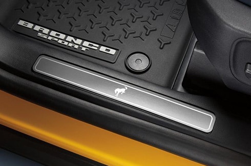 Descubre Accesorios Ford Bronco en CB, Umbral de Puerta Acero Inoxidable