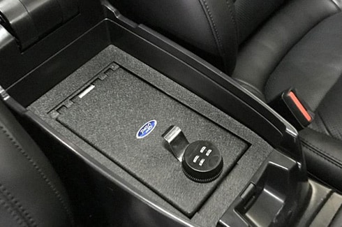 Descubre Accesorios Ford Bronco en CB, Vehículo Asegurado por la Tapa de la consola