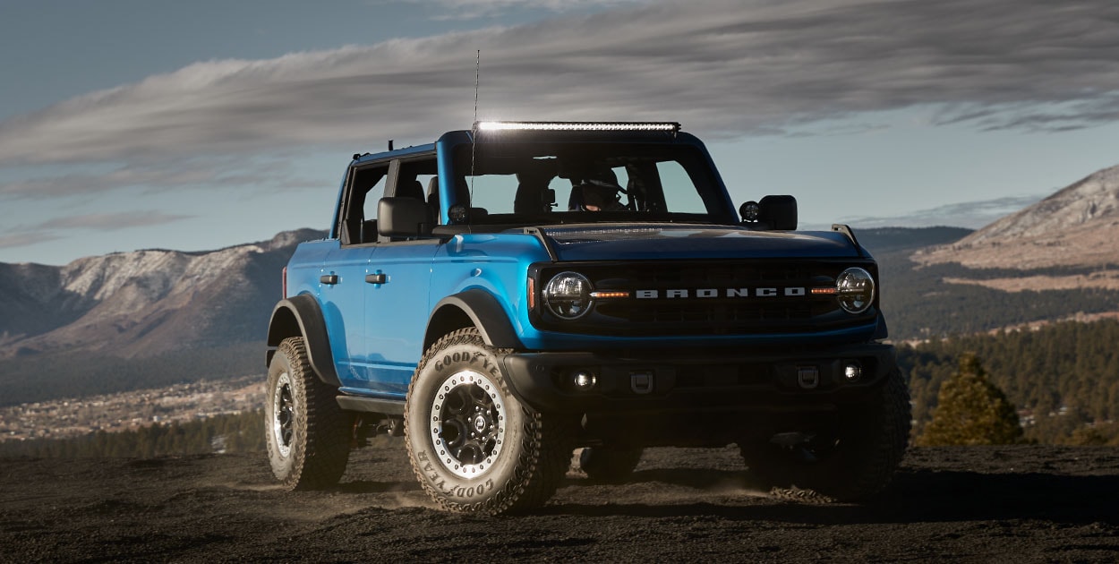 El Vehículo Todoterreno Ford Bronco 2022 de tracción 4x4 y diferenciales bloqueables