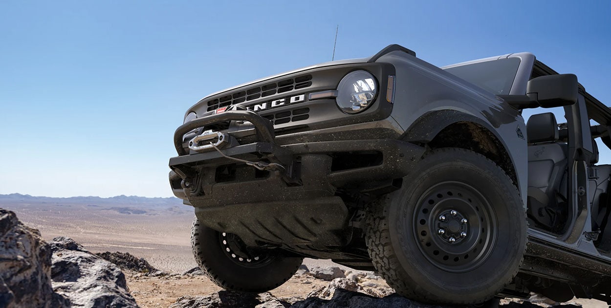 Ford Bronco 2022 equipada con Placas Protectoras de Acero, resistentes y duraderas