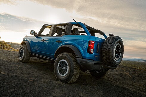 Experimenta la Distancia al Suelo de Ford Bronco 2022 para mantenerte alejado de caminos rocosos