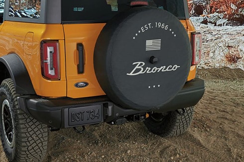 Descubre Accesorios Ford Bronco en PR, Cubierta para Goma de Refacción Blanco Oxford para Gomas