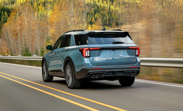 BLIS con Alerta de Tráfico Cruzado, Tecnología equipada en tu Camioneta SUV Ford Explorer 2025