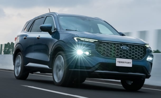 La SUV Ford Territory 2023 equipa Asistencia de Faros con Luz Alta Automática. ¡Descúbrela!