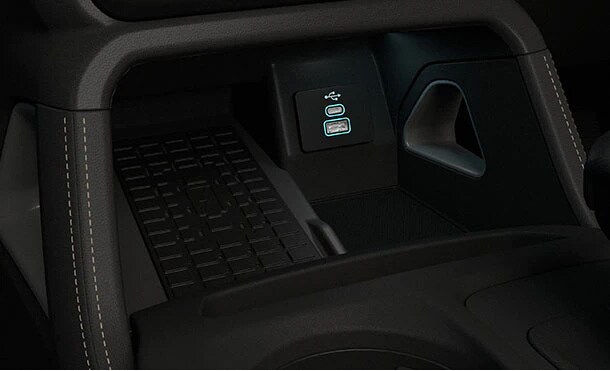 2023 Everest® Off-Road SUV with Wireless Smartphone Charger and SUV Ports