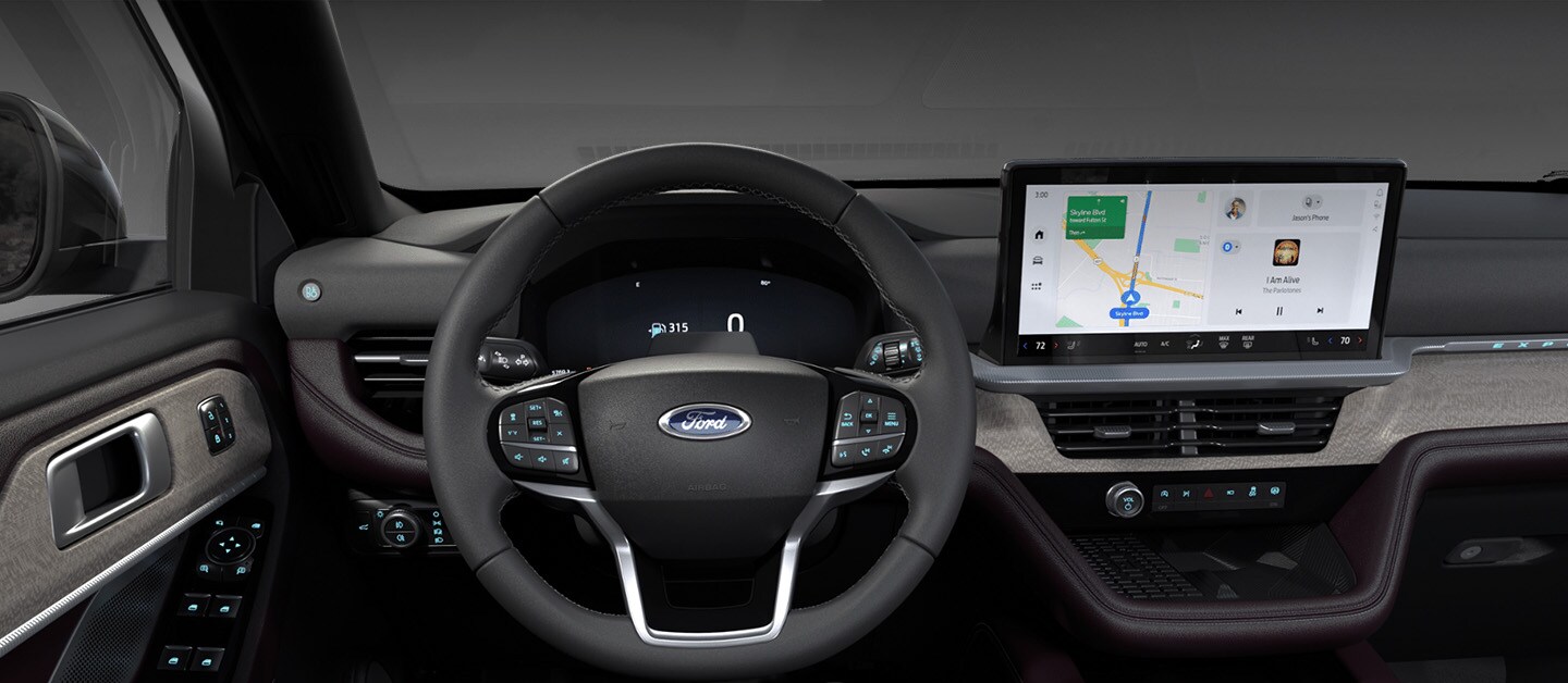 2025 Explorer®: the SUV with Technologies designed to provide you with Safety and Performance