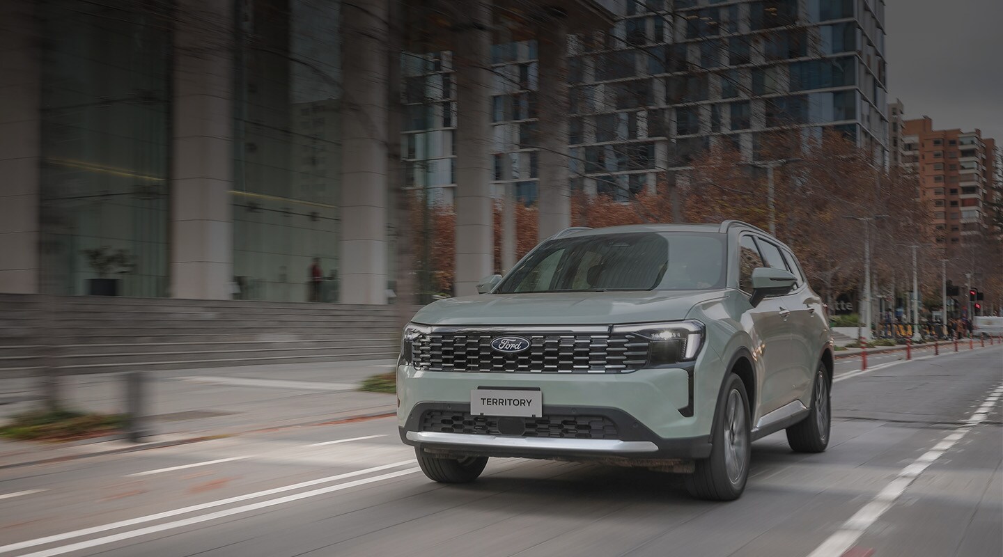 2026 Territory® is equipped with collision avoidance systems and airbags