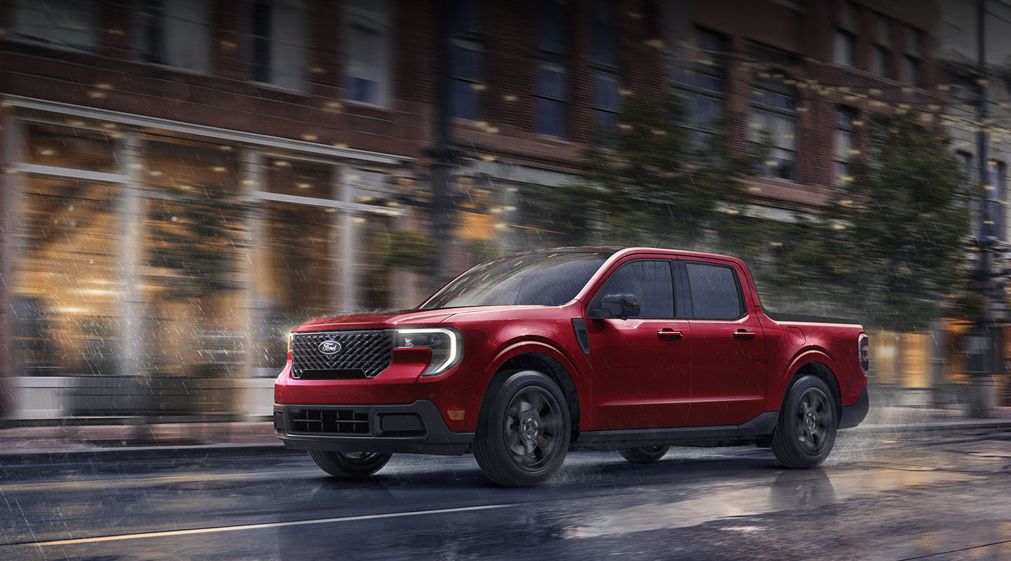 Maverick™ 2025 a versatile compact Pickup for all types of activities in the city