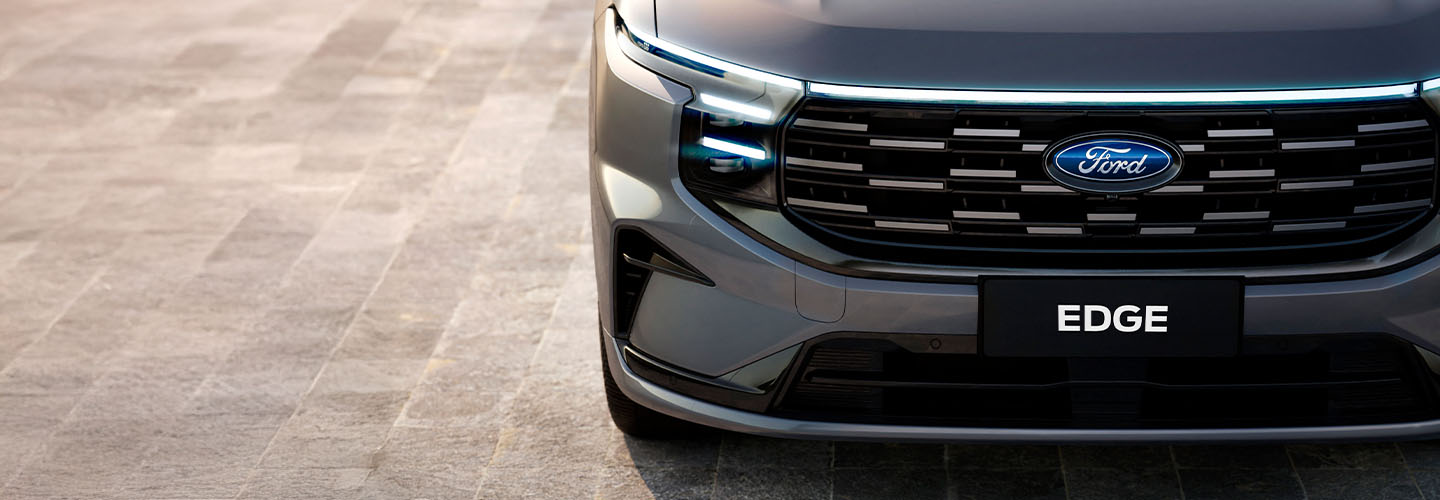 Ford Edge 2026 maintains vehicle lighting to guide the driver