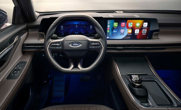 Ford Edge 2026 has a screen with SYNC 4 for function control: maps, music, apps