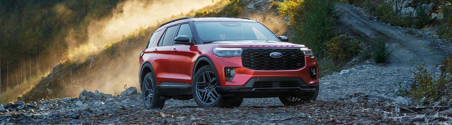 2025 Explorer®: the SUV that equips AdvanceTrac with RSC (Roll Stability Control)