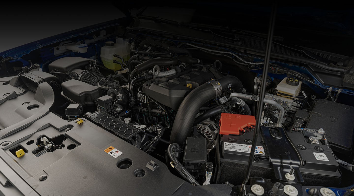 2025 Ford Ranger Raptor: Powerful, big-engine pickup truck for sporty off-road activities