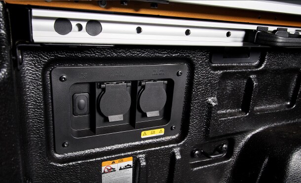 2023 Ranger™ with Electrical Outlets and Extra Connection. Discover them!