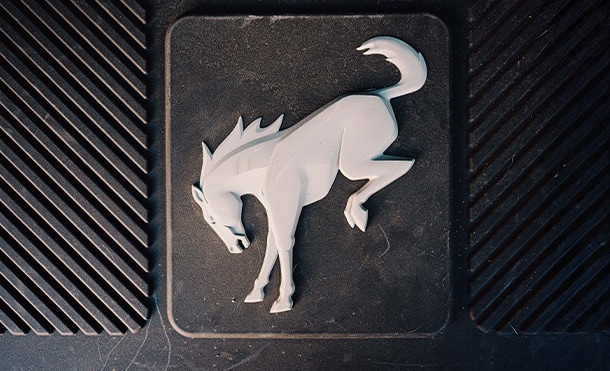 Enjoy the Off-Road experiences Removing Removable Doors of your Ford™ Bronco™ SUV 2022