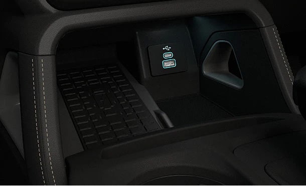 2023 Ford Everest Off-Road SUV with Wireless Smartphone Charger and SUV Ports