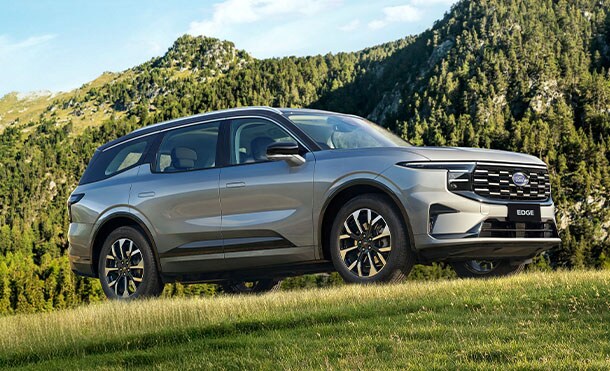 Ford™ Edge™ 2026 vehicle with ABS brakes and Stability Control for enhanced safety